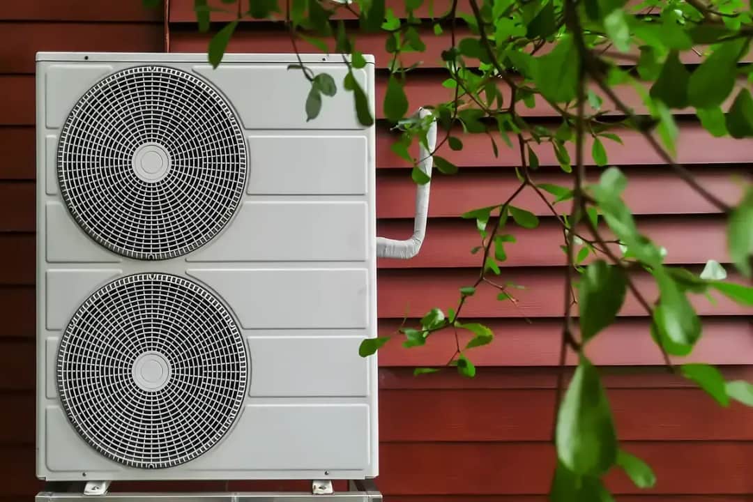 Jak wybrać odpowiednią pompę ciepła do domu 200m2 i zaoszczędzić?